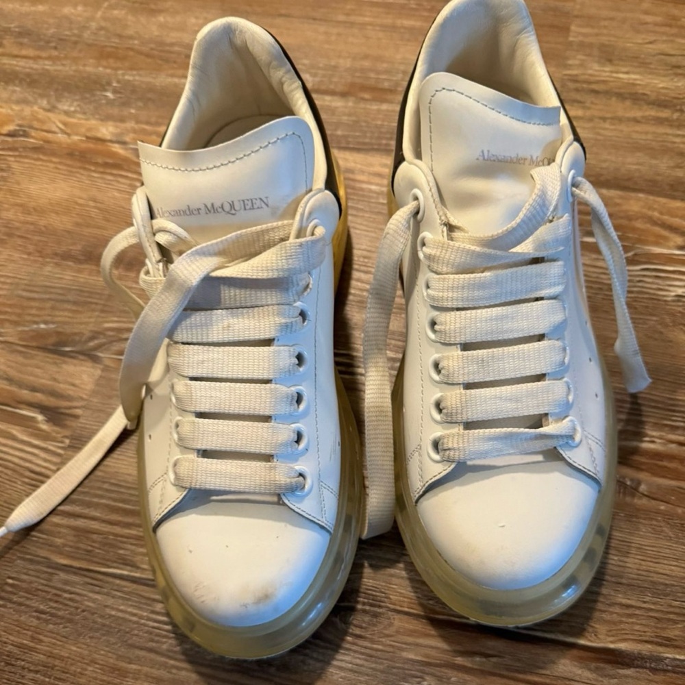 Alexander Mcqueen size 7